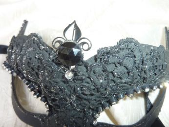 masque loup noir décoré main, strass, bijoux