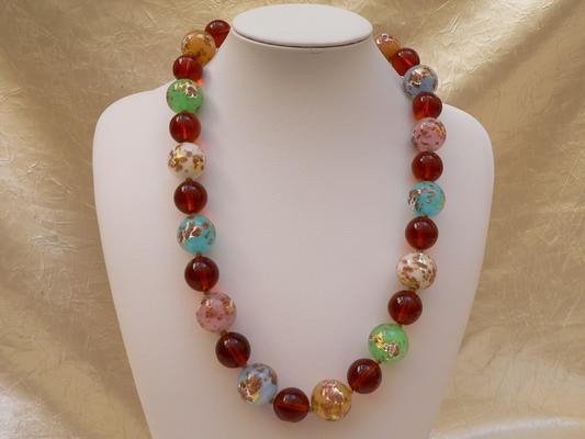 collier avec perles multicolore