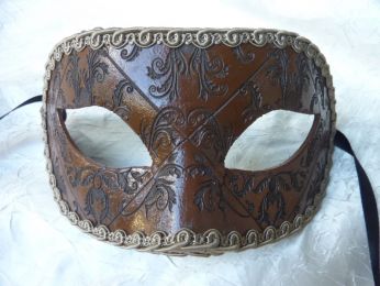 masque loup couleur cuir marron en papier imprimÃ© avec motif renaissance, gallon